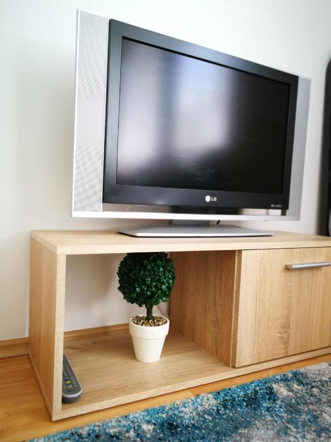 Voeroesmarty Apartman Miskolc - Belvaros - Downtown المظهر الخارجي الصورة